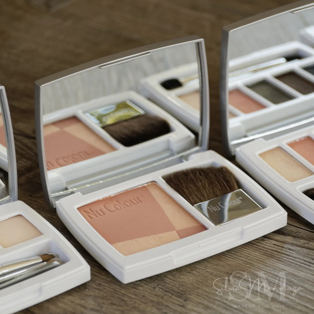 paleta-de-maquillaje-brochas